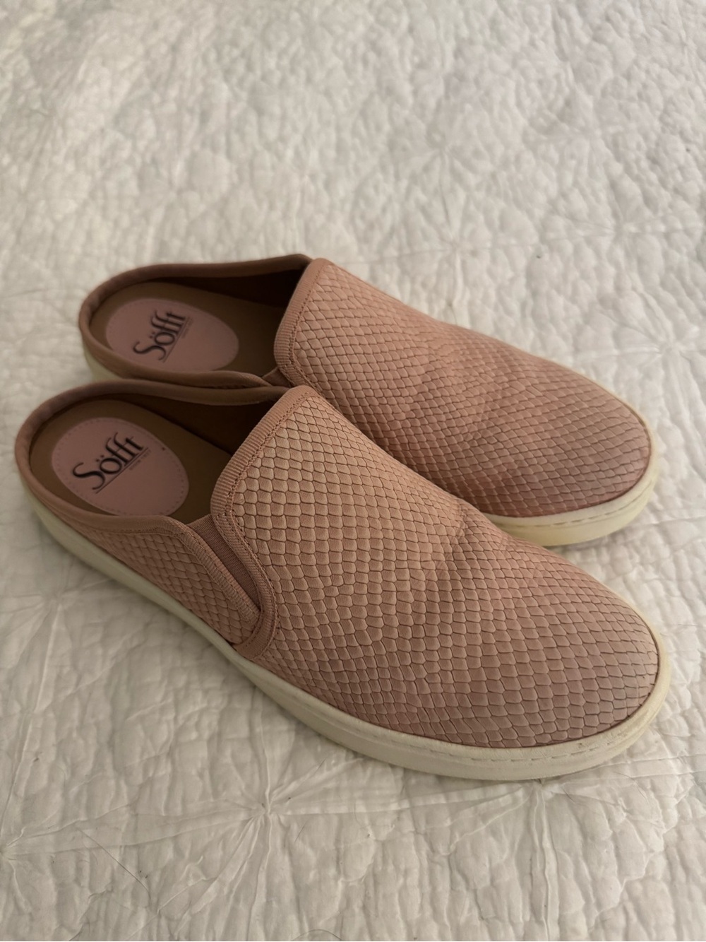 Sofft Somerton snakeskin embossed leather mule slide sneaker  Sz 8